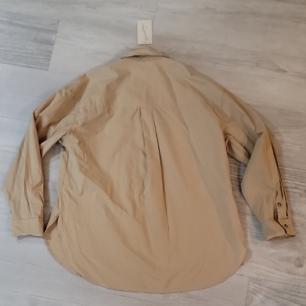 Universal Thread Beige Button Down Shirt - Picture 4 of 4